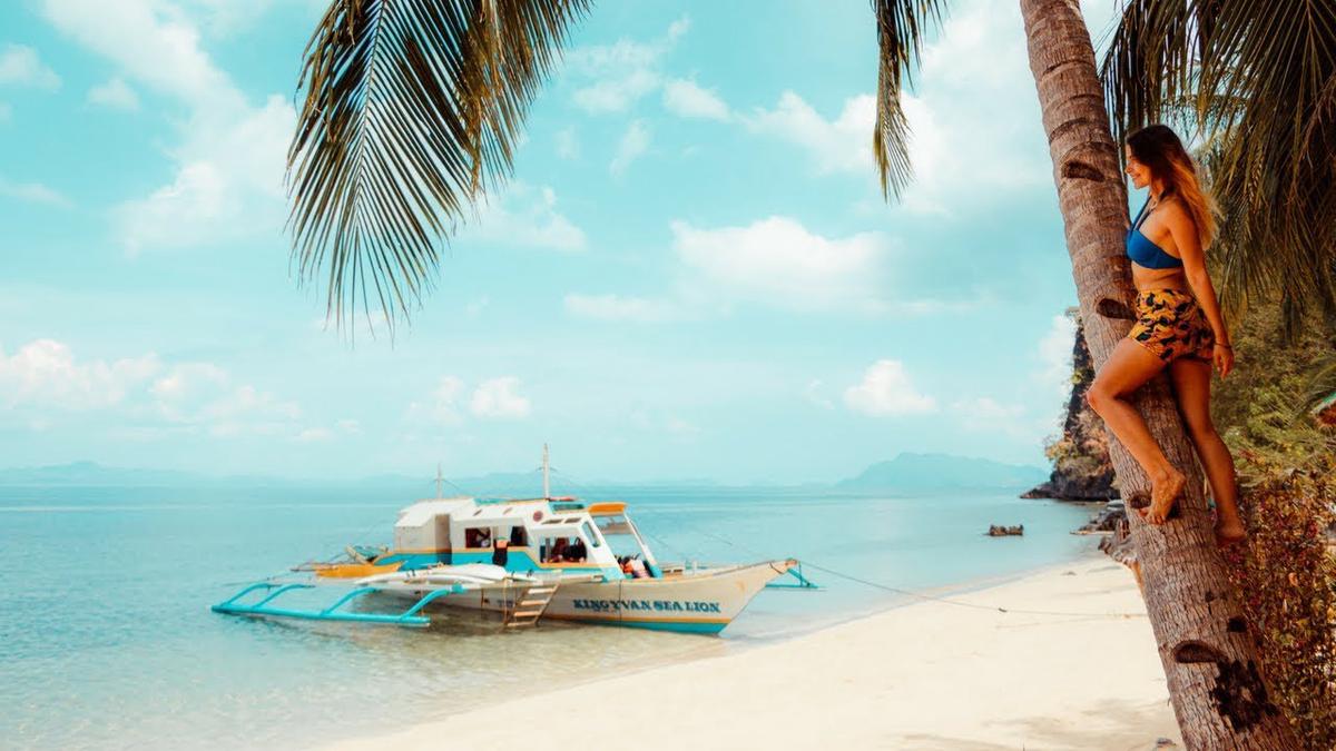 'Video thumbnail for CORON'S SECRET BEACH (FIRST TOURISTS EVER)'