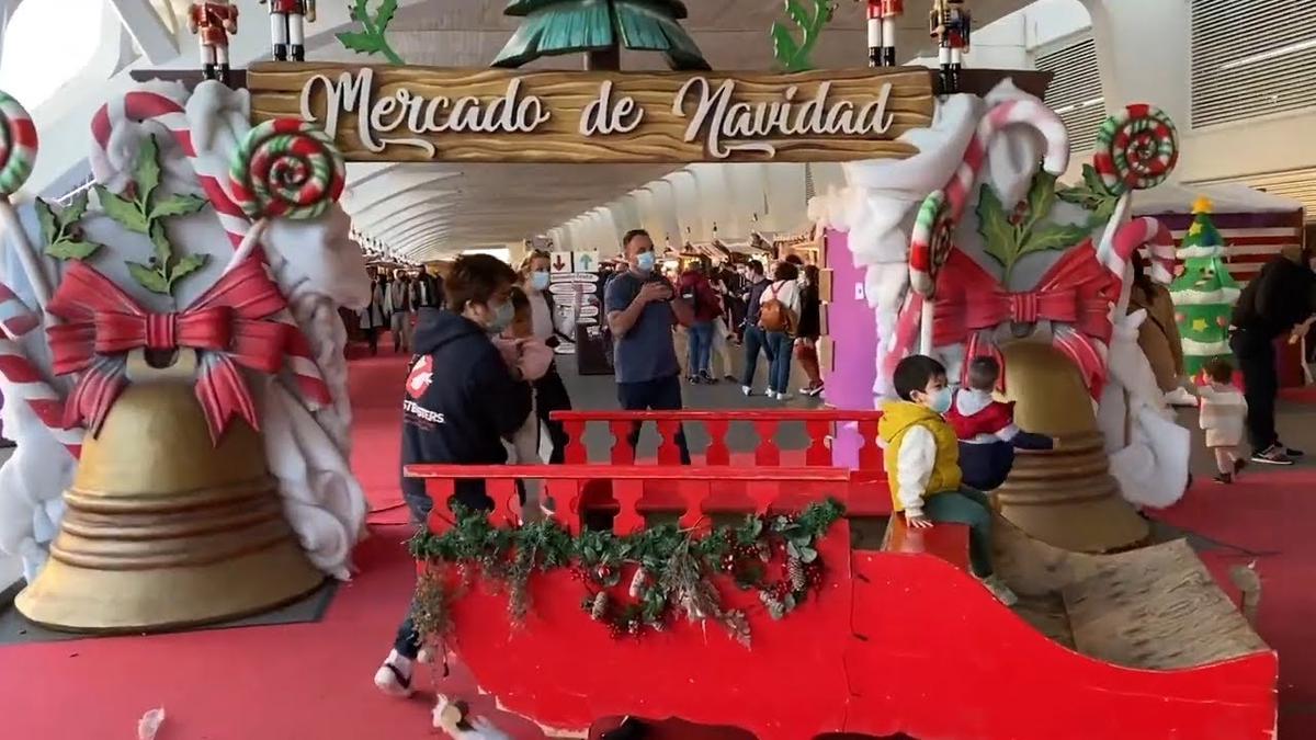 'Video thumbnail for Christmas Village In Valencia Spain - City of Arts and Sciences'