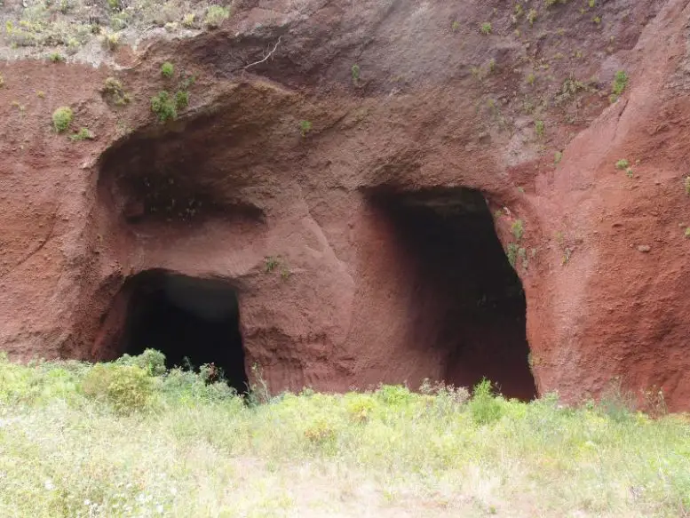 Höhlen - Felskammern