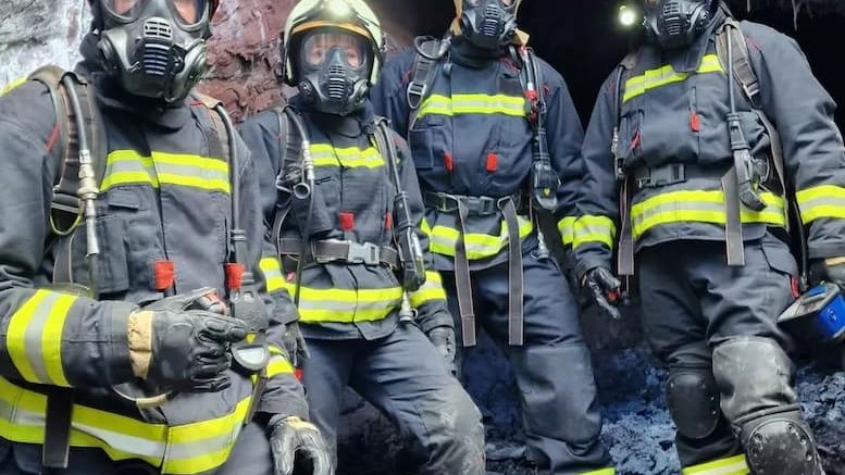 Mitglieder des IGME und des UME haben am Vulkan Tajogaite neue Proben entnommen/ Vulkan Tajogaite Forschung