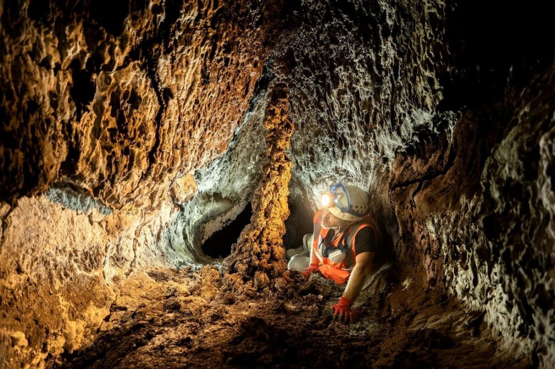 Im Labyrinth der Vulkanröhren des Vulkan Tajogaite auf La Palma