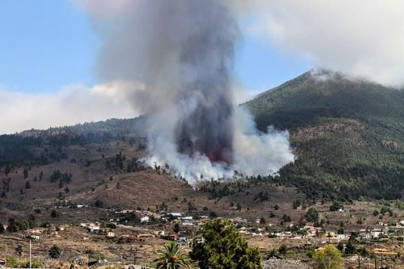 20 Minuten nach Eruptionsbeginn/ Vulkanausbruch La Palma 19. September 2021