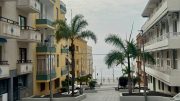 Straßenzug in Puerto Naos - La Palma/ Puerto Naos Urlaub CO2 Belastung